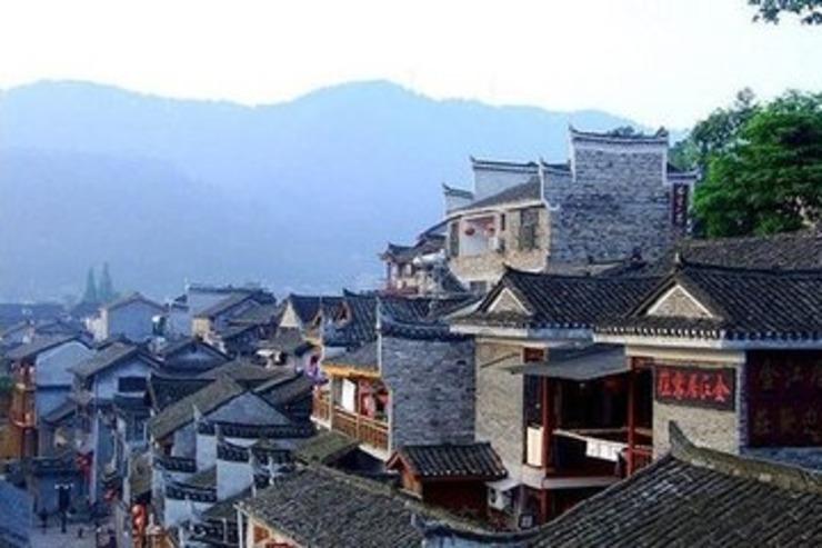 亚洲龙和皇冠哪个好？有什么区别？游戏画面